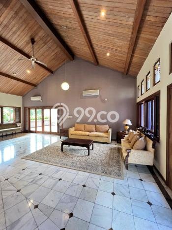 Dijual Rumah Luas Elegan Dengan View Eksklusif di Pondok Indah, Jakarta Selatan Dijual Rumah Luas Elegan Dengan View Eksklusif di Pondok Indah, Jakarta Selatan