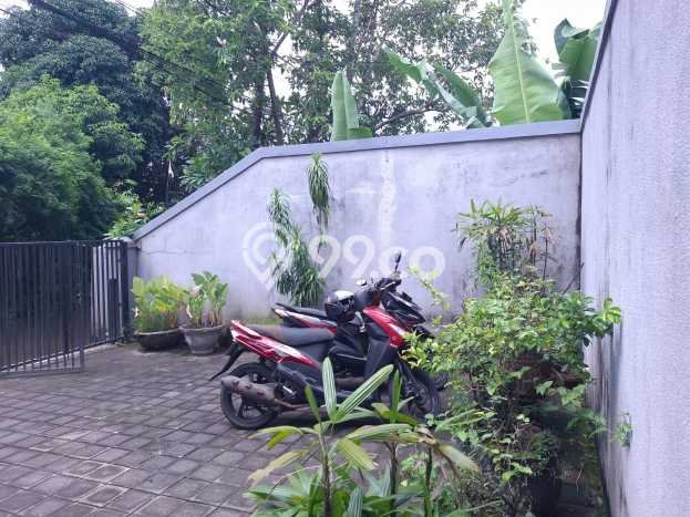 LOKASI TERBAIK! Vila Kawasan , Luas 420m2m², Area Strategis dengan akses mudah LOKASI TERBAIK! Vila Kawasan , Luas 420m2m², Area Strategis dengan akses mudah