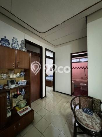 Rumah Strategis LT 432m2m² / LB 160m2m² di Setiabudi, Dekat Pusat Kota, Bandung Rumah Strategis LT 432m2m² / LB 160m2m² di Setiabudi, Dekat Pusat Kota, Bandung
