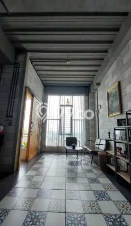 Rumah Mewah dengan 2 Kamar Tidur di Lingkungan Asri , Bandung Rumah Mewah dengan 2 Kamar Tidur di Lingkungan Asri , Bandung