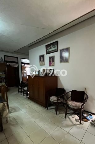 Rumah Strategis LT 432m2m² / LB 160m2m² di Setiabudi, Dekat Pusat Kota, Bandung Rumah Strategis LT 432m2m² / LB 160m2m² di Setiabudi, Dekat Pusat Kota, Bandung
