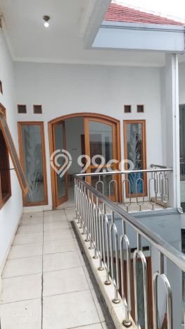 Hunian Mewah LB 400m2 Siap Pakai Desain Elegan di Mekar Wangi, Bandung Hunian Mewah LB 400m2 Siap Pakai Desain Elegan di Mekar Wangi, Bandung