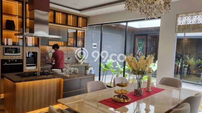 Dijual Rumah Mewah Megah Dengan View Eksklusif di Kota Baru Parahyangan, Bandung Dijual Rumah Mewah Megah Dengan View Eksklusif di Kota Baru Parahyangan, Bandung