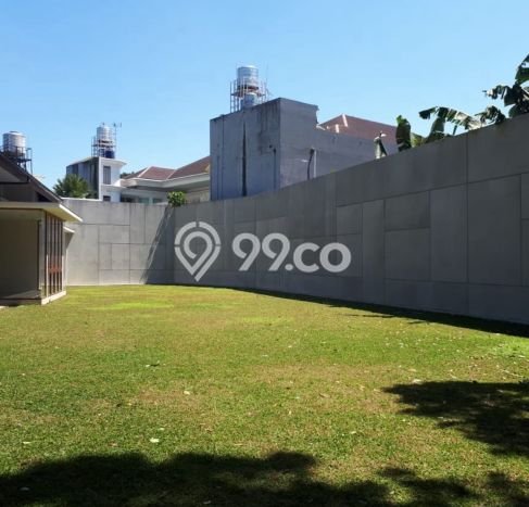 Rumah Elit LB 1000m2 Siap Pakai Desain Elegan di Hegarmanah, Bandung Rumah Elit LB 1000m2 Siap Pakai Desain Elegan di Hegarmanah, Bandung