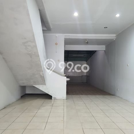 Ruko Dijual di Bandung LT 102m2 & LB 128m2 Lokasi Terbaik! Ruko Dijual di Bandung LT 102m2 & LB 128m2 Lokasi Terbaik!