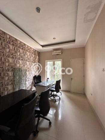 Rumah 5 Kamar Lokasi Nyaman di , Bandung Rumah 5 Kamar Lokasi Nyaman di , Bandung