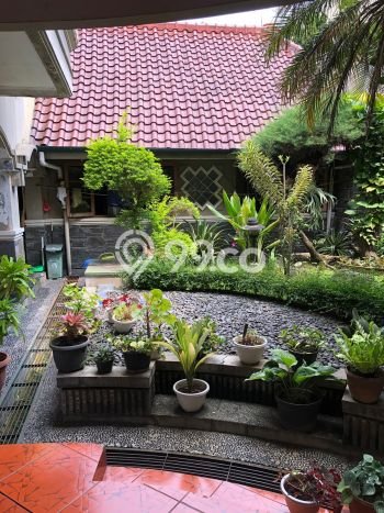Rumah Dengan Harga Terbaik 5 Kamar Tidur Akses Dekat di Kawasan Berkembang Buah Batu, Bandung Rumah Dengan Harga Terbaik 5 Kamar Tidur Akses Dekat di Kawasan Berkembang Buah Batu, Bandung