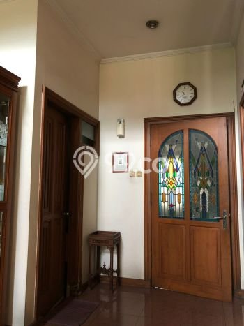 Rumah Dengan Harga Terbaik 5 Kamar Tidur Akses Dekat di Kawasan Berkembang Buah Batu, Bandung Rumah Dengan Harga Terbaik 5 Kamar Tidur Akses Dekat di Kawasan Berkembang Buah Batu, Bandung