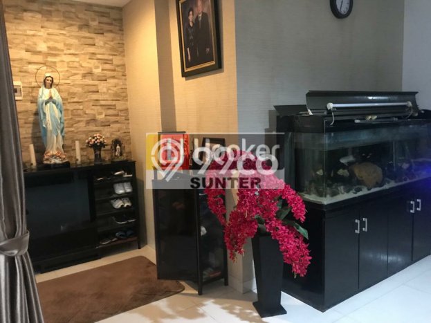 Rumah Idaman Keluarga! Rumah 2 Lantai area Sunter, Jakarta Utara, Luas 135m2m² LB 270m2m² Rumah Idaman Keluarga! Rumah 2 Lantai area Sunter, Jakarta Utara, Luas 135m2m² LB 270m2m²