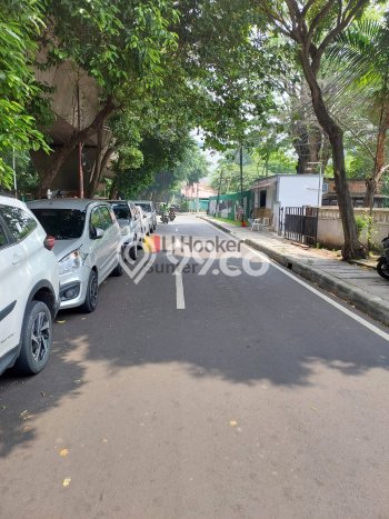 Rumah Mewah LB 443m2 Siap Huni Desain Elegan di Cikini, Jakarta Pusat Rumah Mewah LB 443m2 Siap Huni Desain Elegan di Cikini, Jakarta Pusat