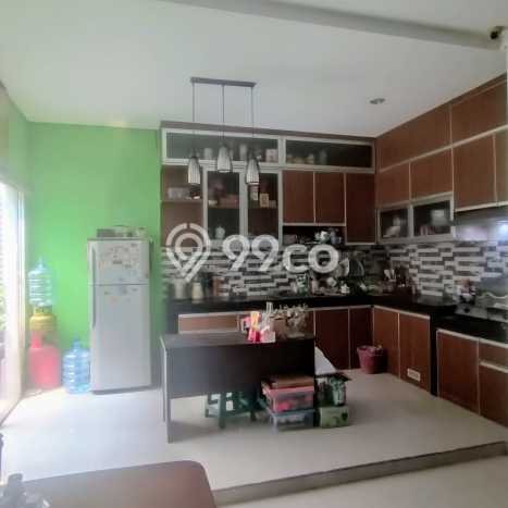 For Sale Rumah 4 Kamar Lokasi Strategis Nyaman dan Strategis di Karang Tengah For Sale Rumah 4 Kamar Lokasi Strategis Nyaman dan Strategis di Karang Tengah