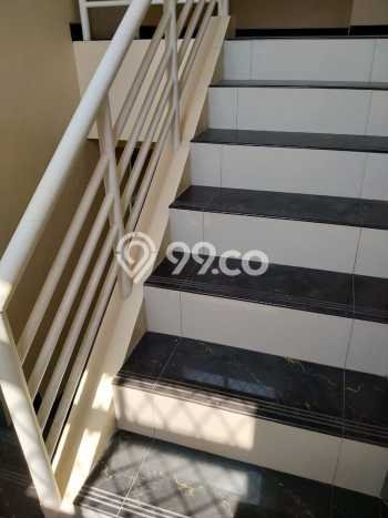 Rumah Strategis Modern Lb 180m2 di Lippo Cikarang, Cikarang Rumah Strategis Modern Lb 180m2 di Lippo Cikarang, Cikarang