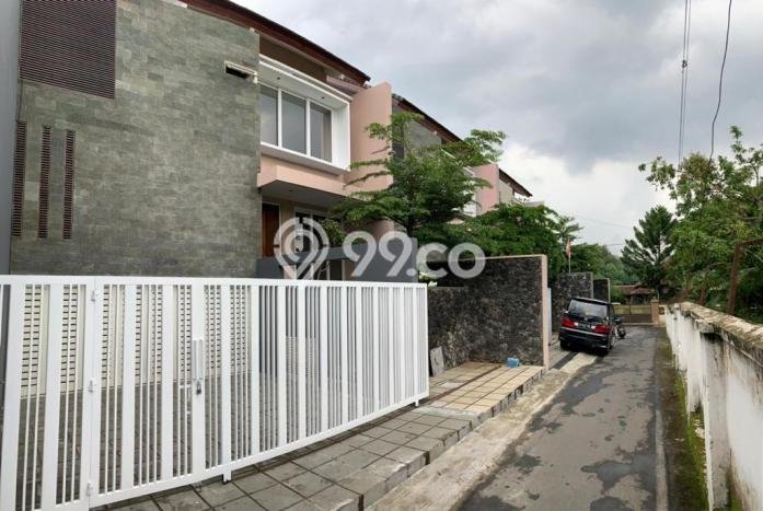 For Sale Hunian Rumah Terawat 3 KT di Ungaran, Semarang For Sale Hunian Rumah Terawat 3 KT di Ungaran, Semarang