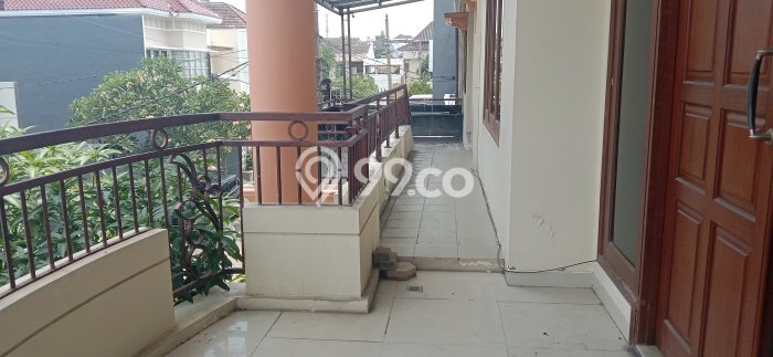 Rumah Mewah Siap Huni LT 370m2 di Gajah Mungkur, Semarang Rumah Mewah Siap Huni LT 370m2 di Gajah Mungkur, Semarang