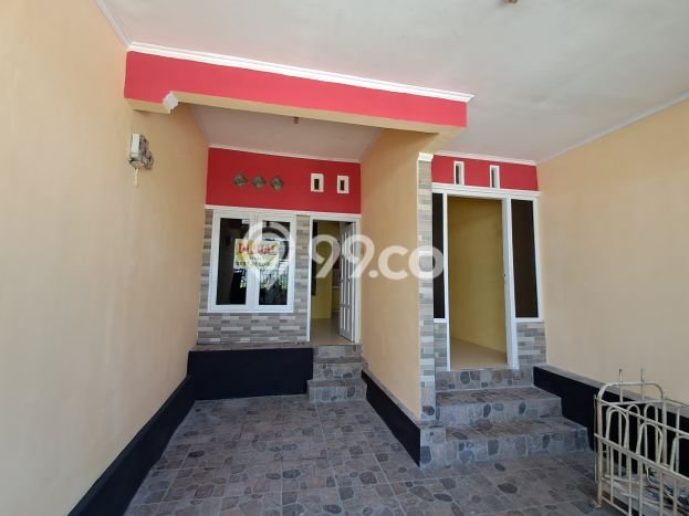 Rumah Sederhana Dijual Lokasi Banyumanik 2 Kamar dengan LT 70m2 Rumah Sederhana Dijual Lokasi Banyumanik 2 Kamar dengan LT 70m2