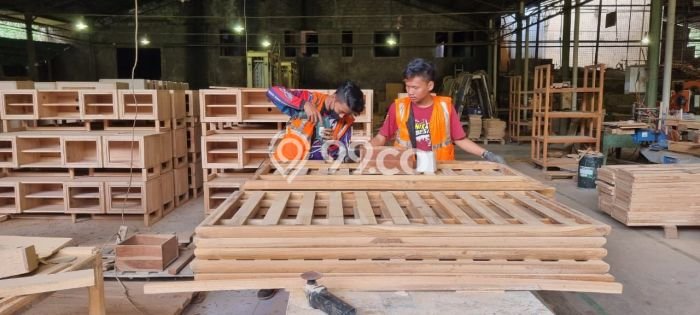 Gudang Komersial Disewakan di Sidomukti Salatiga Luas 9000m2 Gudang Komersial Disewakan di Sidomukti Salatiga Luas 9000m2
