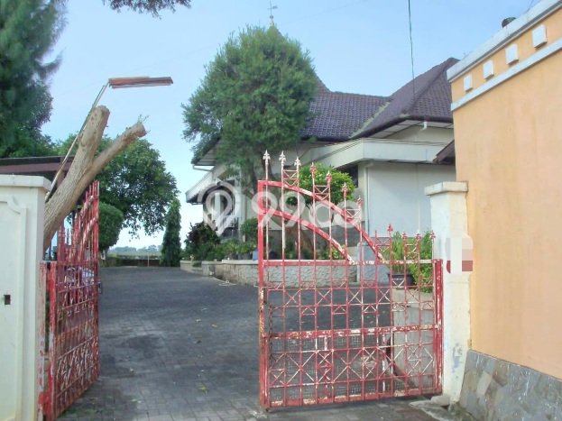 Vila Premium Kawasan Gajah Mungkur, Area 2203m2m², Dekat ke Gajah Mungkur, Semarang, Semarang Vila Premium Kawasan Gajah Mungkur, Area 2203m2m², Dekat ke Gajah Mungkur, Semarang, Semarang
