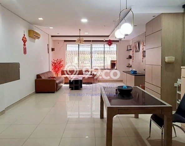 PELUANG EMAS! Ruko Kawasan Lubuk Baja, Luas 155m², Potensi Sewa Tinggi PELUANG EMAS! Ruko Kawasan Lubuk Baja, Luas 155m², Potensi Sewa Tinggi