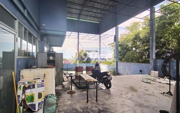 LOKASI STRATEGIS! Gudang Kawasan Sekupang, Luas 481m², Area Komersial, Jalan Utama LOKASI STRATEGIS! Gudang Kawasan Sekupang, Luas 481m², Area Komersial, Jalan Utama