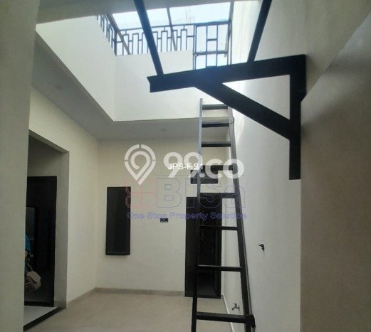 Disewakan! Rumah 3 Kamar Tidur &
3 Kamar Mandi di Batam Centre, Batam Disewakan! Rumah 3 Kamar Tidur &
3 Kamar Mandi di Batam Centre, Batam
