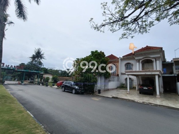Ready to Use! Luxury House LT 350m2 Desain Modern di Batam Centre Ready to Use! Luxury House LT 350m2 Desain Modern di Batam Centre