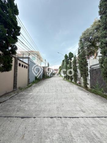 For Sale! Luxury House LT 247m2 Desain Elegan di Setra Sari For Sale! Luxury House LT 247m2 Desain Elegan di Setra Sari