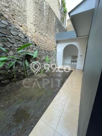 Rumah Modern 4 Kamar LT 150m2 di Setiabudi Rumah Modern 4 Kamar LT 150m2 di Setiabudi