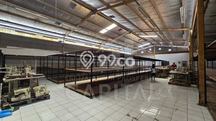 Unit Komersial Disewakan di Bandung Kawasan Strategis Harga Kompetitif Unit Komersial Disewakan di Bandung Kawasan Strategis Harga Kompetitif
