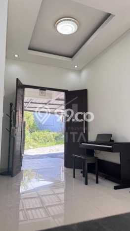 Hunian Elit LB 250m2 Siap Pakai Desain Elegan di Ungasan, Badung Hunian Elit LB 250m2 Siap Pakai Desain Elegan di Ungasan, Badung