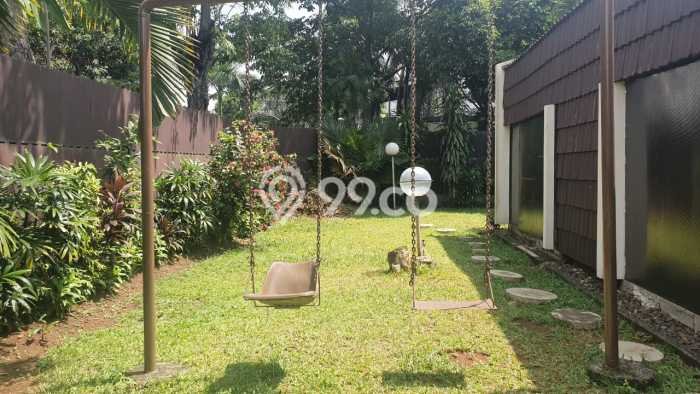 Sewa Rumah Nyaman di Kebayoran Baru Siap Pakai dan Strategis Sewa Rumah Nyaman di Kebayoran Baru Siap Pakai dan Strategis