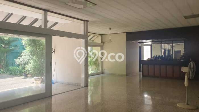 Sewa Rumah Nyaman di Kebayoran Baru Siap Pakai dan Strategis Sewa Rumah Nyaman di Kebayoran Baru Siap Pakai dan Strategis
