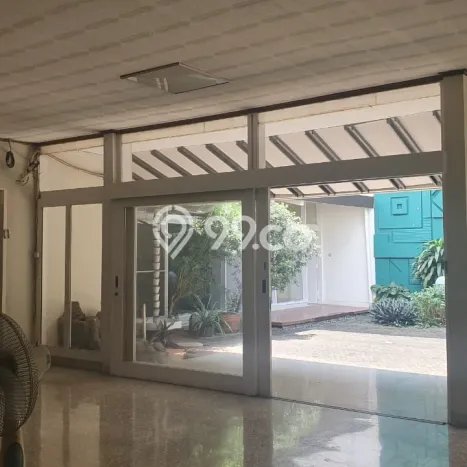 Siap Huni Rumah Mewah 5 Kamar di Kebayoran Baru Dekat ke Mana Saja Siap Huni Rumah Mewah 5 Kamar di Kebayoran Baru Dekat ke Mana Saja