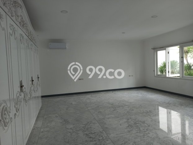 BEST PRICE! Rumah di Senopati, Dekat Pusat Kota, 5 KM, LT 700m² Bangunan 800m² BEST PRICE! Rumah di Senopati, Dekat Pusat Kota, 5 KM, LT 700m² Bangunan 800m²