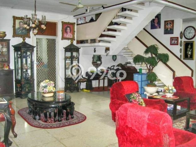 Rumah Mewah LB 300m2 Siap Pakai Desain Elegan di Simprug, Jakarta Selatan Rumah Mewah LB 300m2 Siap Pakai Desain Elegan di Simprug, Jakarta Selatan