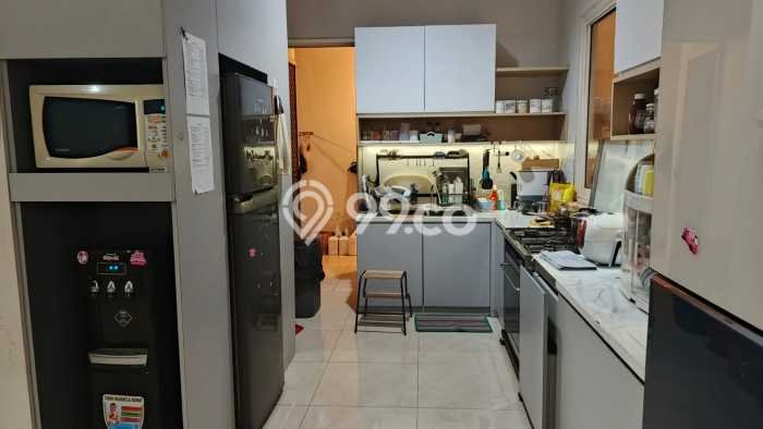 For Sale! Premium House LT 135m2 Desain Elegan di Tomang For Sale! Premium House LT 135m2 Desain Elegan di Tomang