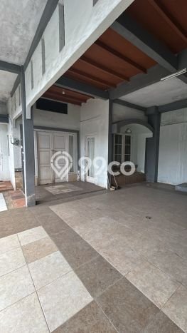 Rumah Strategis Minimalis Lb 250m2 di Cipondoh, Tangerang Rumah Strategis Minimalis Lb 250m2 di Cipondoh, Tangerang