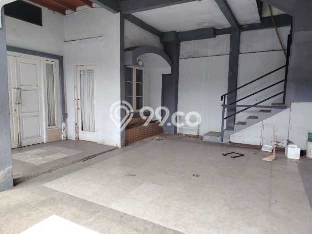 Rumah Strategis Minimalis Lb 250m2 di Cipondoh, Tangerang Rumah Strategis Minimalis Lb 250m2 di Cipondoh, Tangerang