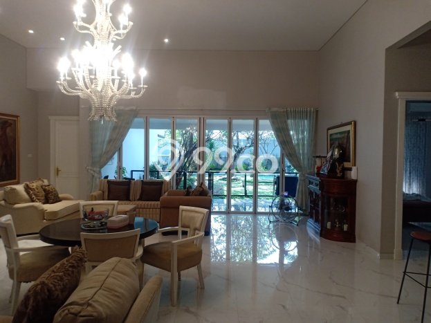 Dijual Rumah Premium dengan Fasilitas Sekitar Komplit di Cilandak, Jakarta Selatan Dijual Rumah Premium dengan Fasilitas Sekitar Komplit di Cilandak, Jakarta Selatan