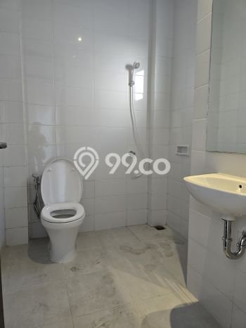 Ruko Area Perdagangan Kawasan , Luas 220m2m², Siap Operasi Ruko Area Perdagangan Kawasan , Luas 220m2m², Siap Operasi