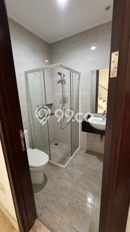 Hunian Mewah LB 190m2 Siap Huni Desain Elegan di Golf Island, Jakarta Utara Hunian Mewah LB 190m2 Siap Huni Desain Elegan di Golf Island, Jakarta Utara