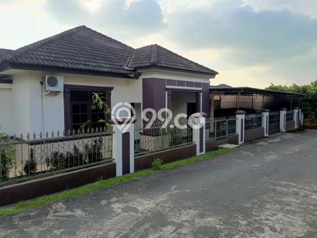 Jual Rumah Favorit Siap Huni LB 200m2 di Ilir Barat I, Palembang Jual Rumah Favorit Siap Huni LB 200m2 di Ilir Barat I, Palembang