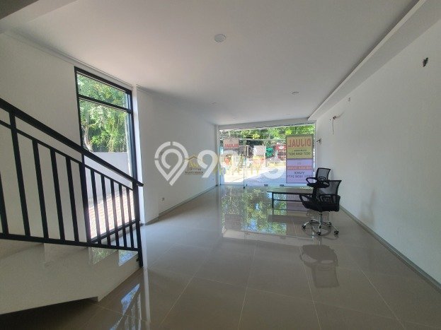 AREA PREMIUM! Ruko Kawasan Jagakarsa, Luas 225m2m², Area Strategis AREA PREMIUM! Ruko Kawasan Jagakarsa, Luas 225m2m², Area Strategis