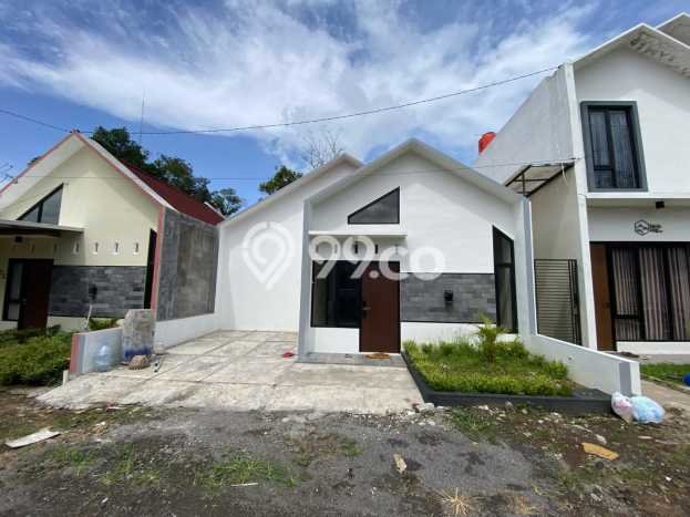 Rumah dengan Lokasi Strategis 2 KT di Mertoyudan, Magelang Rumah dengan Lokasi Strategis 2 KT di Mertoyudan, Magelang