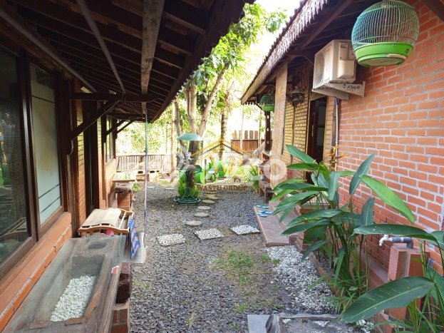 Rumah Strategis dengan 3 Kamar Tidur dan 4 Kamar Mandi di Area Moyudan, Sleman Rumah Strategis dengan 3 Kamar Tidur dan 4 Kamar Mandi di Area Moyudan, Sleman