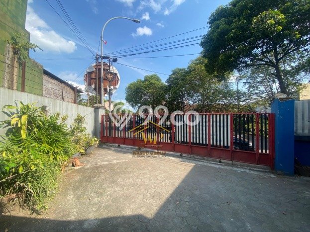 Rumah EXCLUSIVE di Pakualaman, Yogyakarta, Luas 321m² Bangunan 152m² KESEMPATAN TERBATAS! Rumah EXCLUSIVE di Pakualaman, Yogyakarta, Luas 321m² Bangunan 152m² KESEMPATAN TERBATAS!