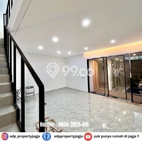 Rumah Elit LB 141m2 Siap Huni Desain Elegan di Condong Catur, Sleman Rumah Elit LB 141m2 Siap Huni Desain Elegan di Condong Catur, Sleman