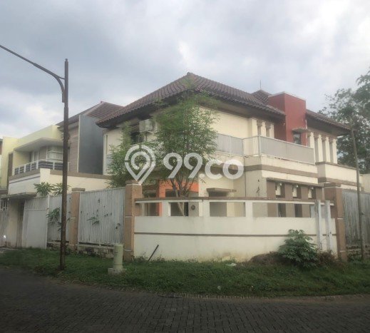 Rumah 3 Kamar Dekat Pusat Perbelanjaan di , Malang Rumah 3 Kamar Dekat Pusat Perbelanjaan di , Malang