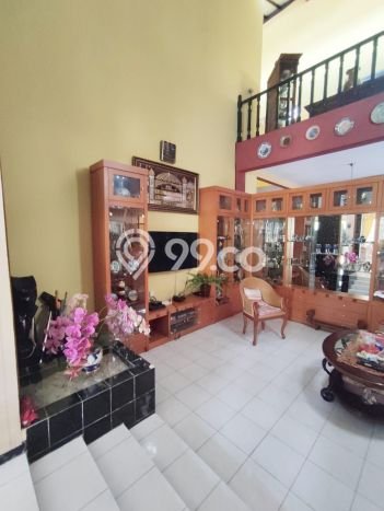Hunian Mewah LB 350m2 Siap Pakai Desain Elegan di Sawojajar, Malang Hunian Mewah LB 350m2 Siap Pakai Desain Elegan di Sawojajar, Malang