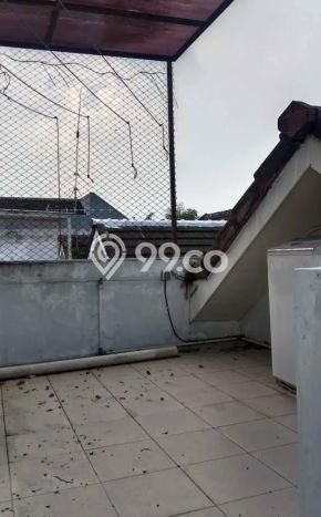 Rumah Luas Asri 2 KT Siap Pakai di Tidar Malang Rumah Luas Asri 2 KT Siap Pakai di Tidar Malang