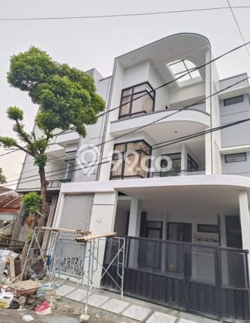 Rumah Elit Modern Siap Huni di Soekarno Hatta Malang Rumah Elit Modern Siap Huni di Soekarno Hatta Malang